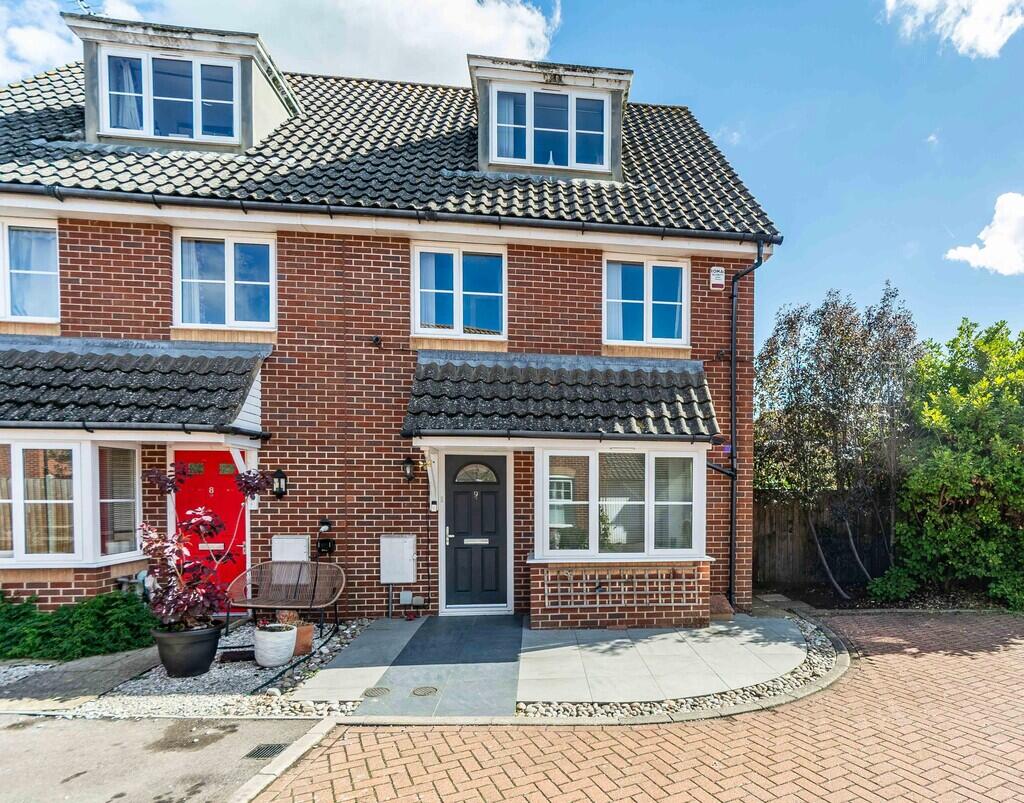 Main image of property: Hide Close, Wick