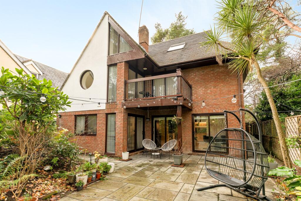 Main image of property: Broadstone