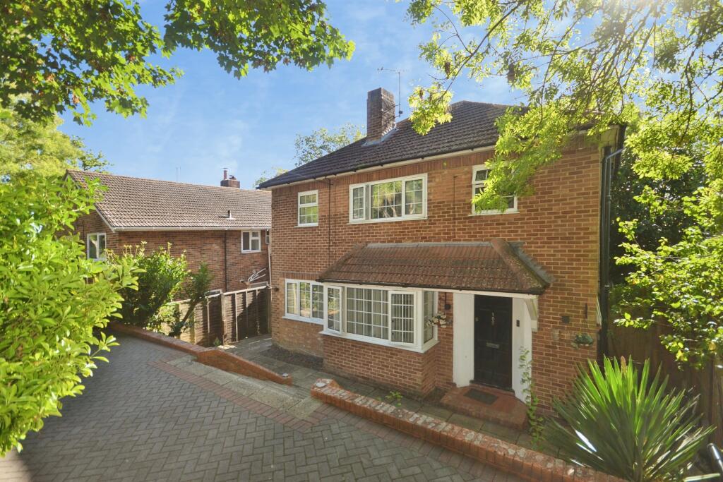 Main image of property: Warren Road, Worthing, BN14