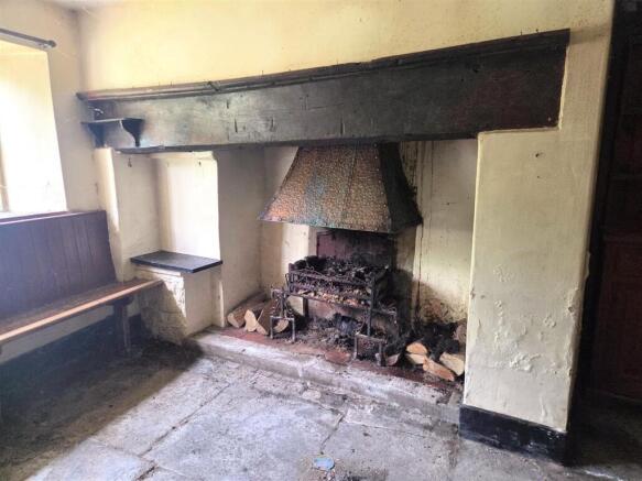 Horse and Groom - Fireplace 2.jpg