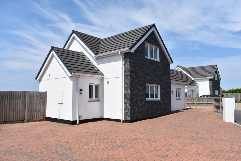 Main image of property: Sparnon Gate, Redruth