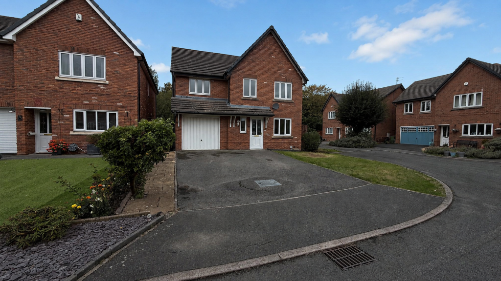 Main image of property: Cheltenham Crescent, CH46 1PU
