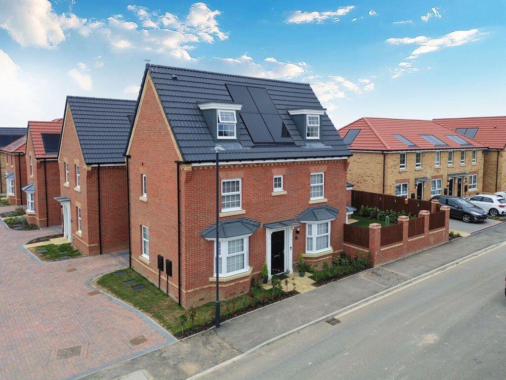 Main image of property: 9 Sanderling Grove, Whitby