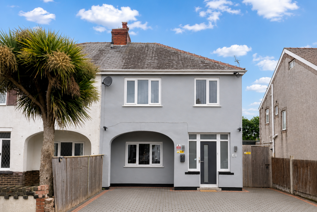 Main image of property: Clovelly Avenue, Thornton-Cleveleys