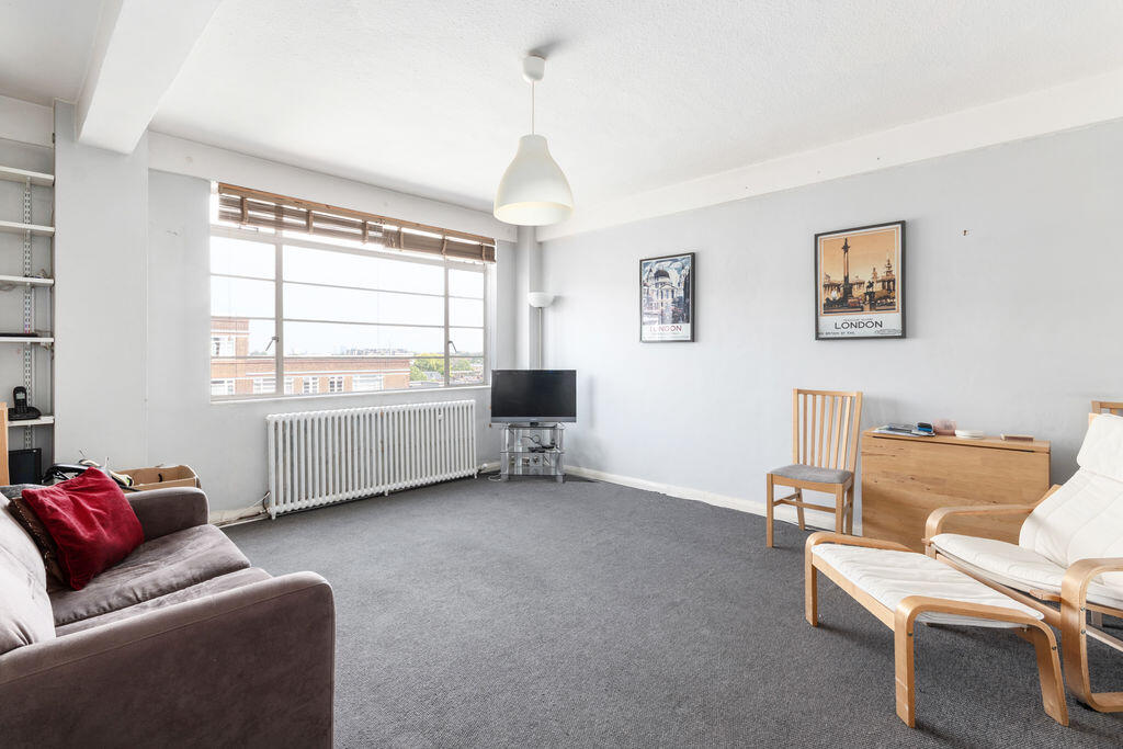 Main image of property: Du Cane Court, Balham High Road, SW17 7JG