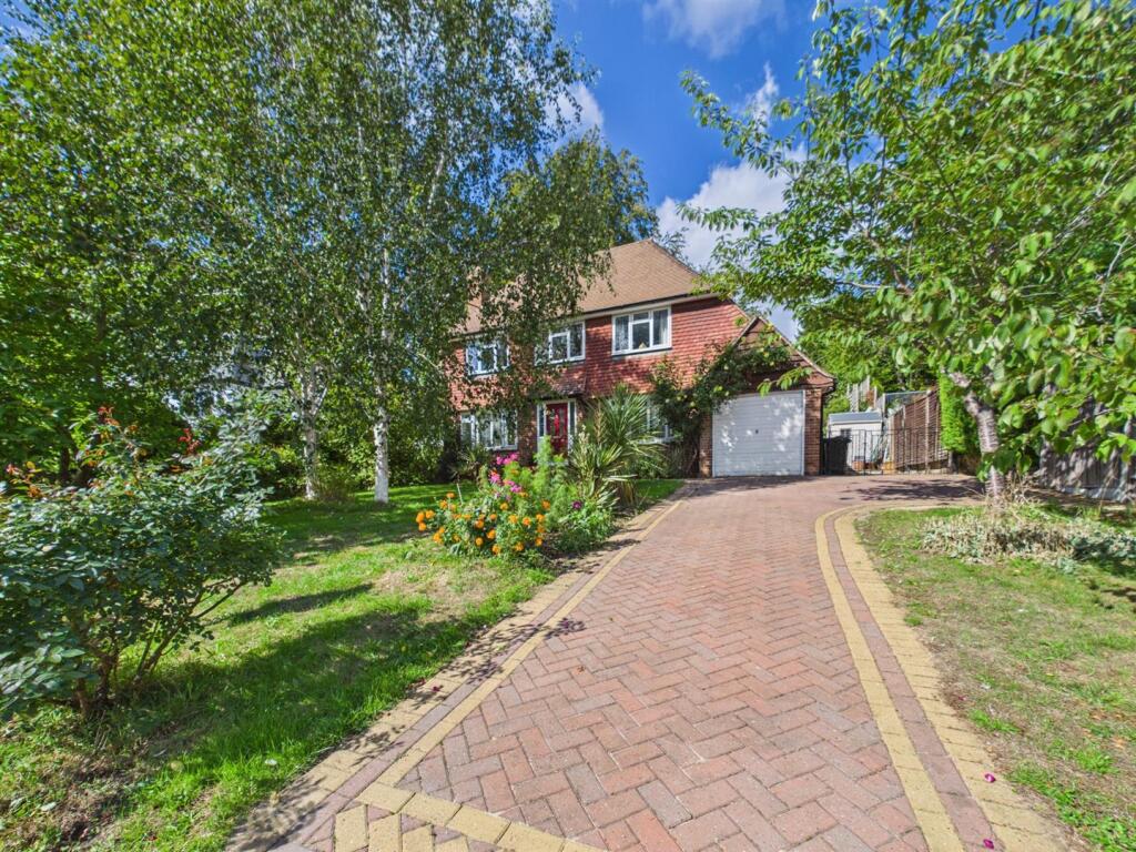 Main image of property: The Netherlands, Coulsdon