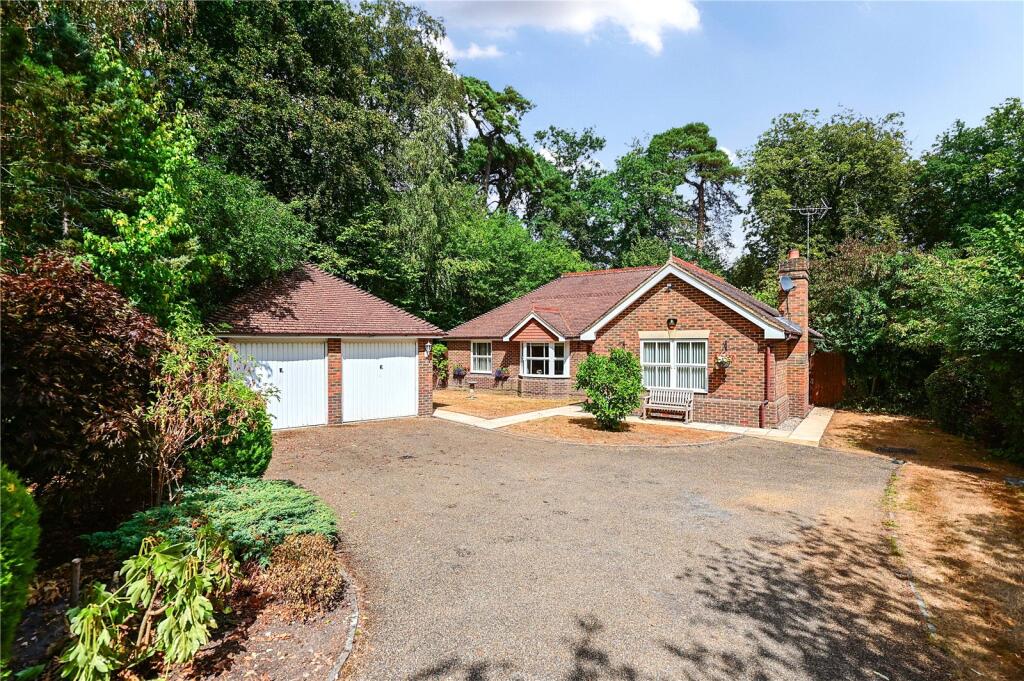 Main image of property: The Walnuts, Church Crookham, Fleet, Hampshire, GU52