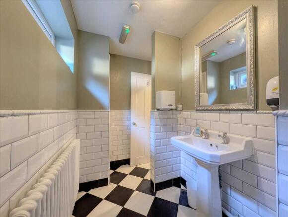 Women's Toilets