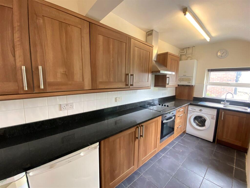 Main image of property: 126 Fulton Road, Sheffield
