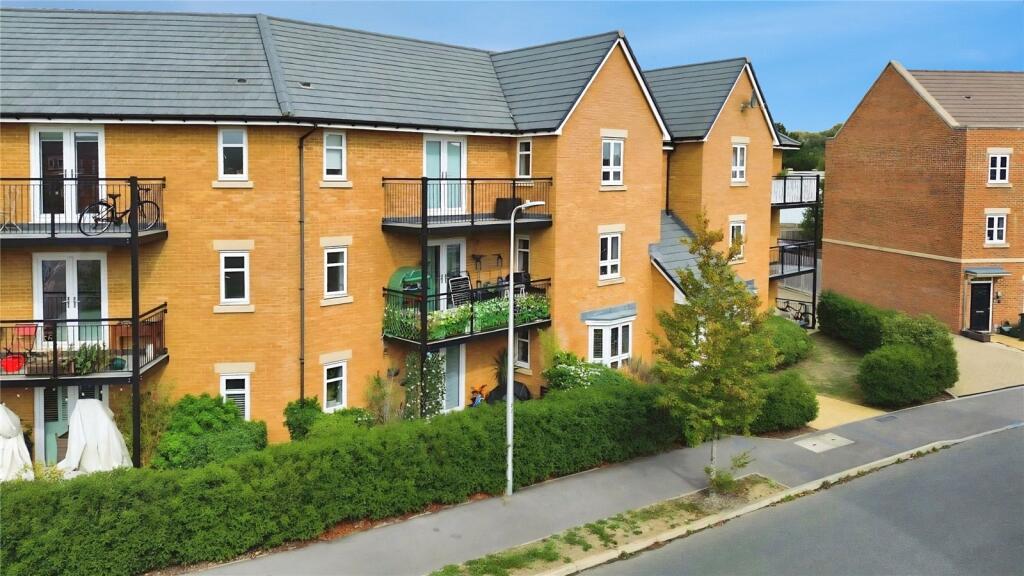 Main image of property: Home Straight, Newbury, Berkshire, RG14