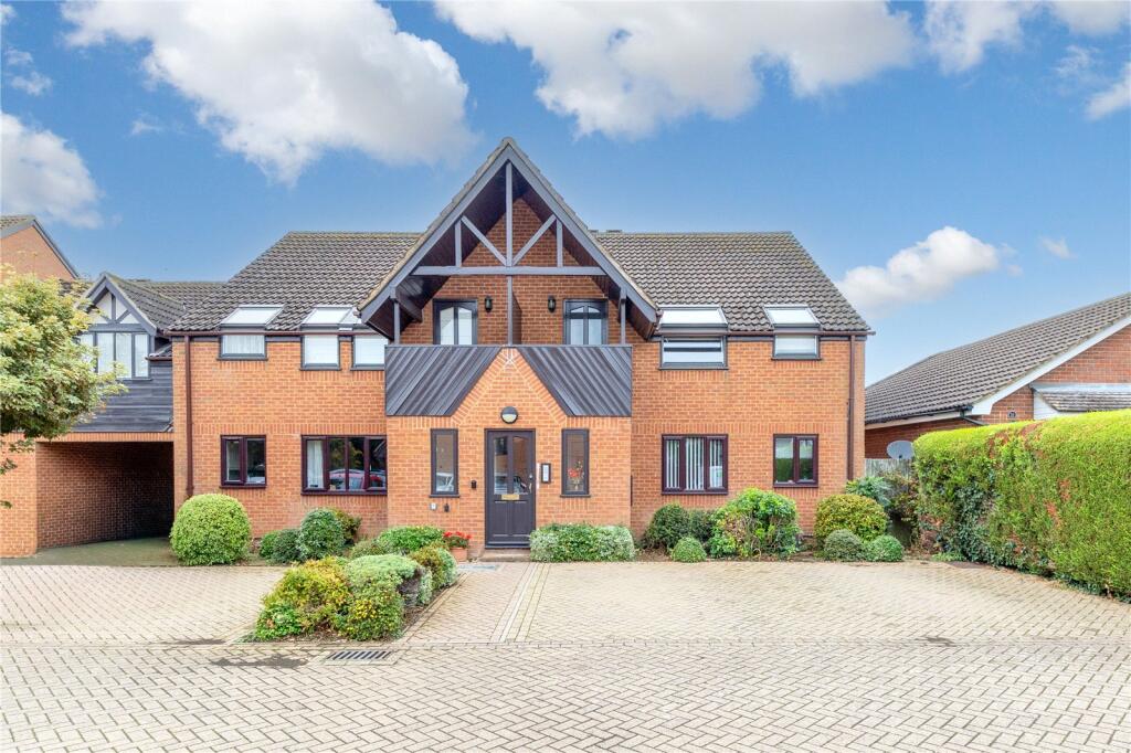 Main image of property: Marlborough Place, Toddington, Bedfordshire, LU5