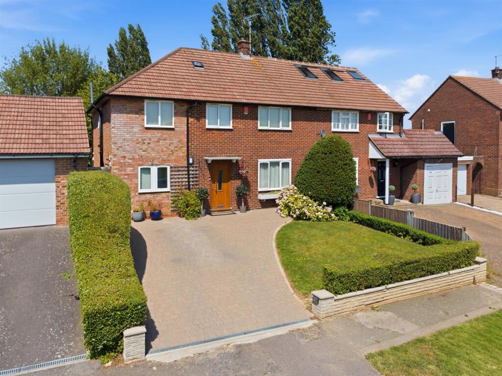 Main image of property: Bulls Lane, Welham Green