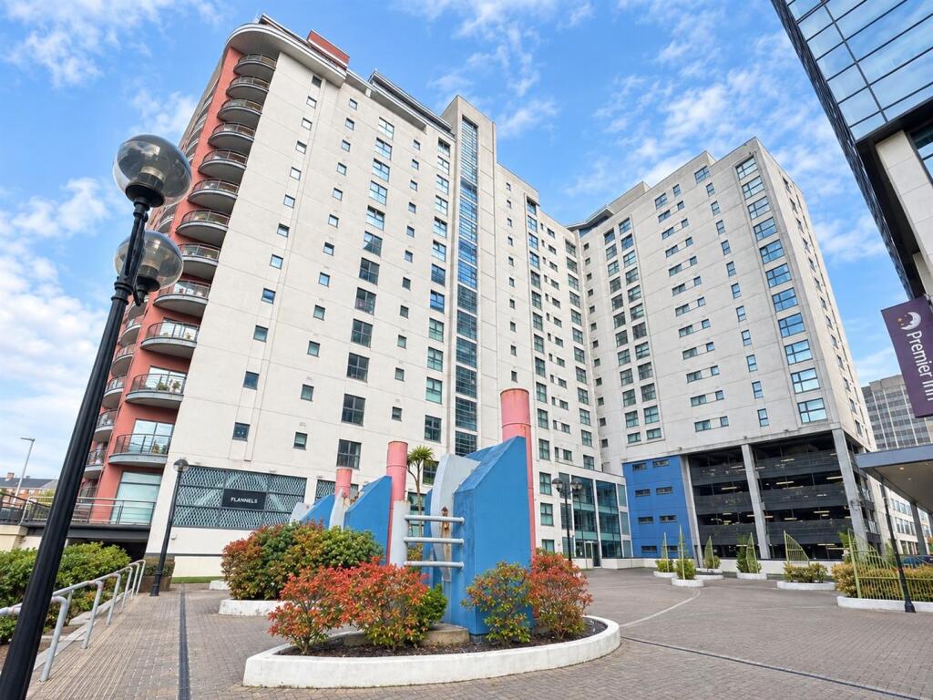 Main image of property: Churchill Way, Cardiff