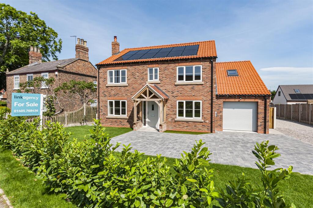 Main image of property: School Road, Hemingbrough
