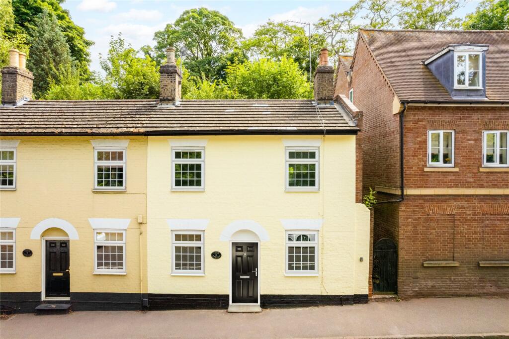 Main image of property: Park Street, Hitchin, Hertfordshire, SG4
