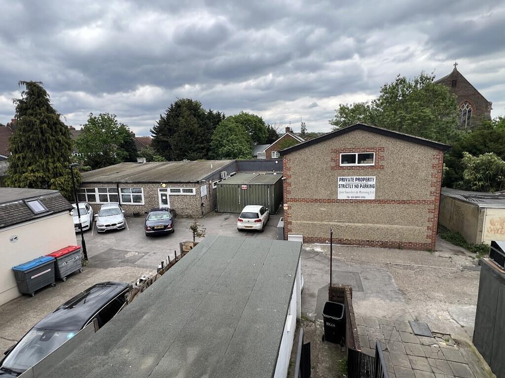 Main image of property: 1A Warwick Road, Norbury, Surrey, CR7 7NH