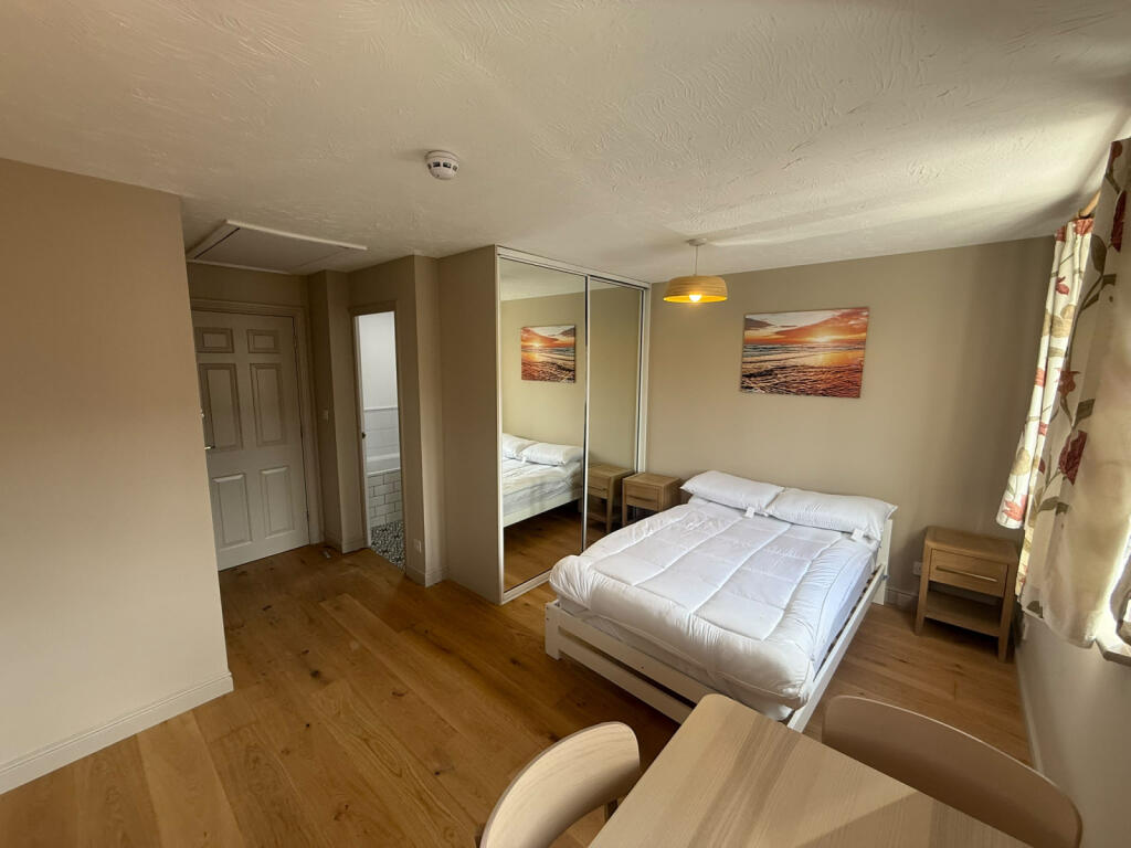 Main image of property: LONDON, N13 4NT