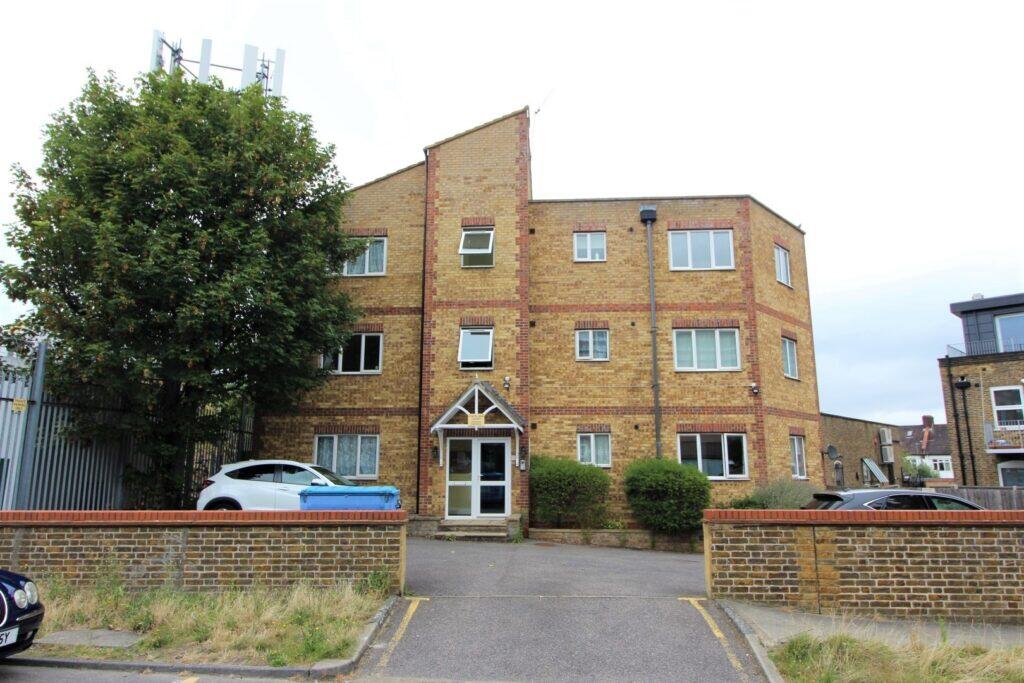 Main image of property: Cranbrook Lane, N11