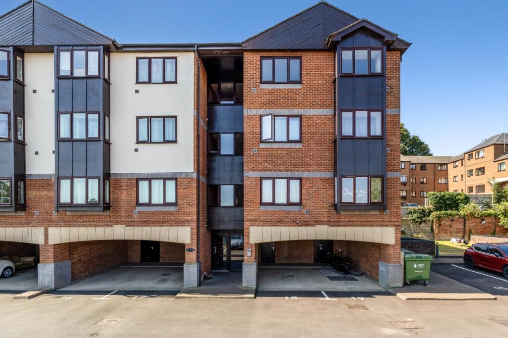Main image of property: Britannia Road Banbury OX16