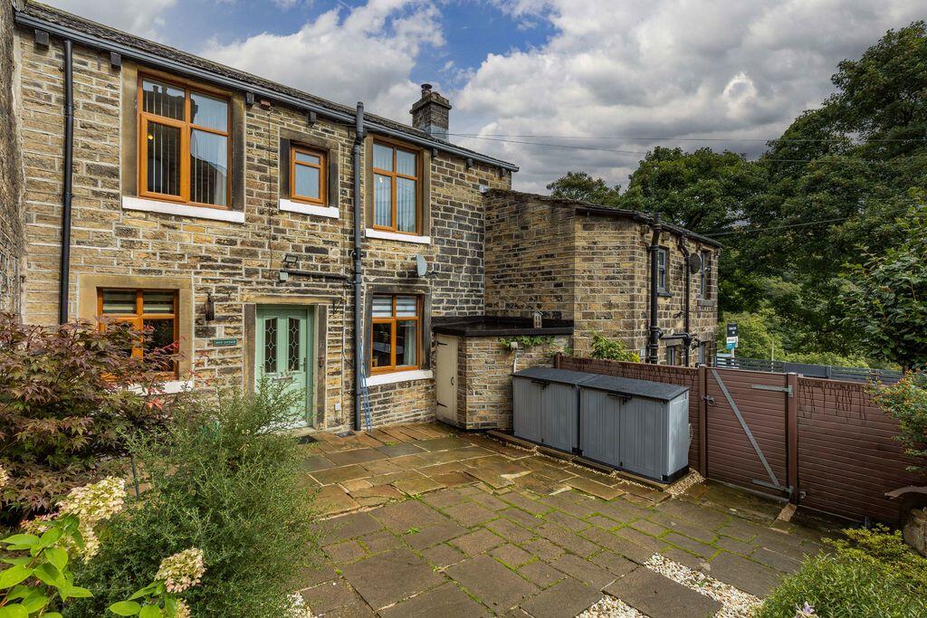 Main image of property: Dove Cottage, 268 Oldham Road, Rishworth HX6 4QB