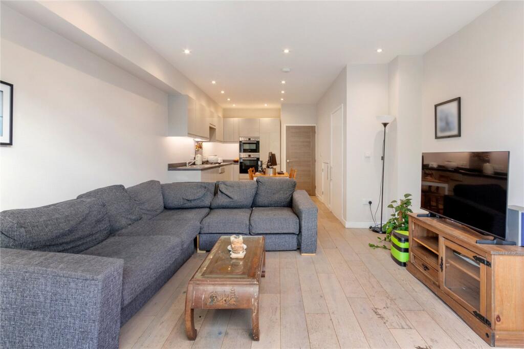 Main image of property: Willow House, 51 Woodland Way, Mitcham, CR4