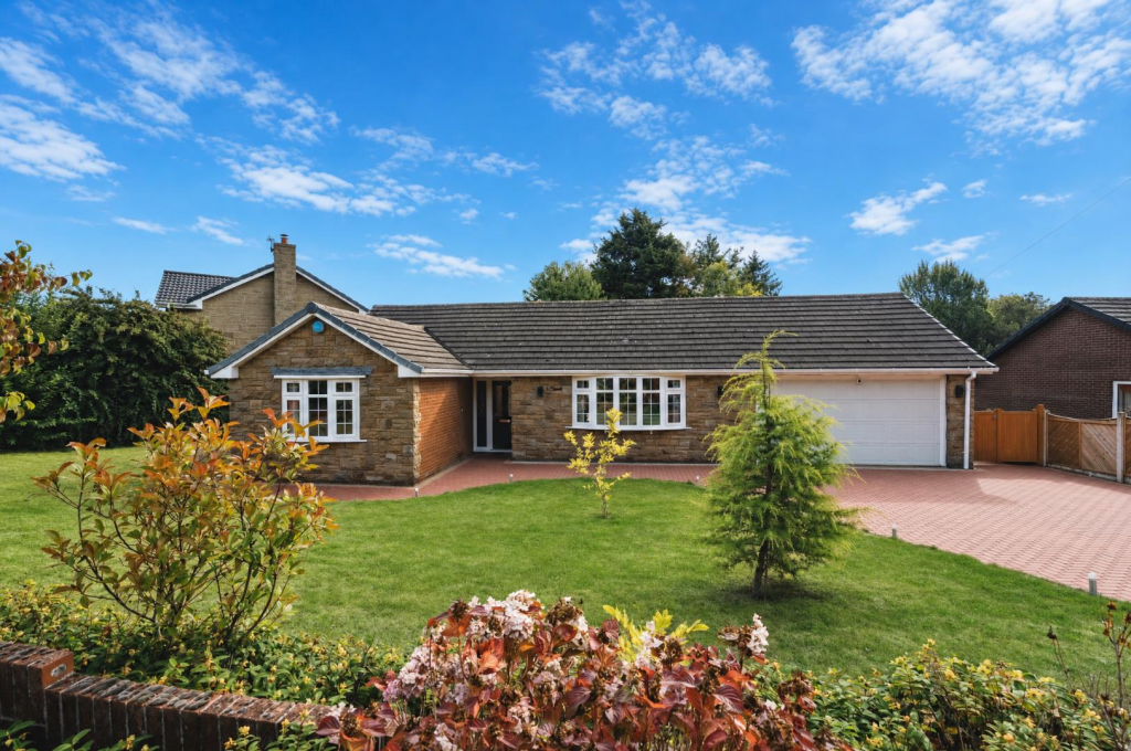 Main image of property: Lunnsfield Lane, Fairburn, Knottingley