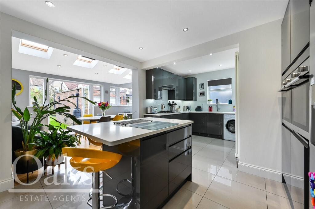 Main image of property: Teevan Road, Addiscombe