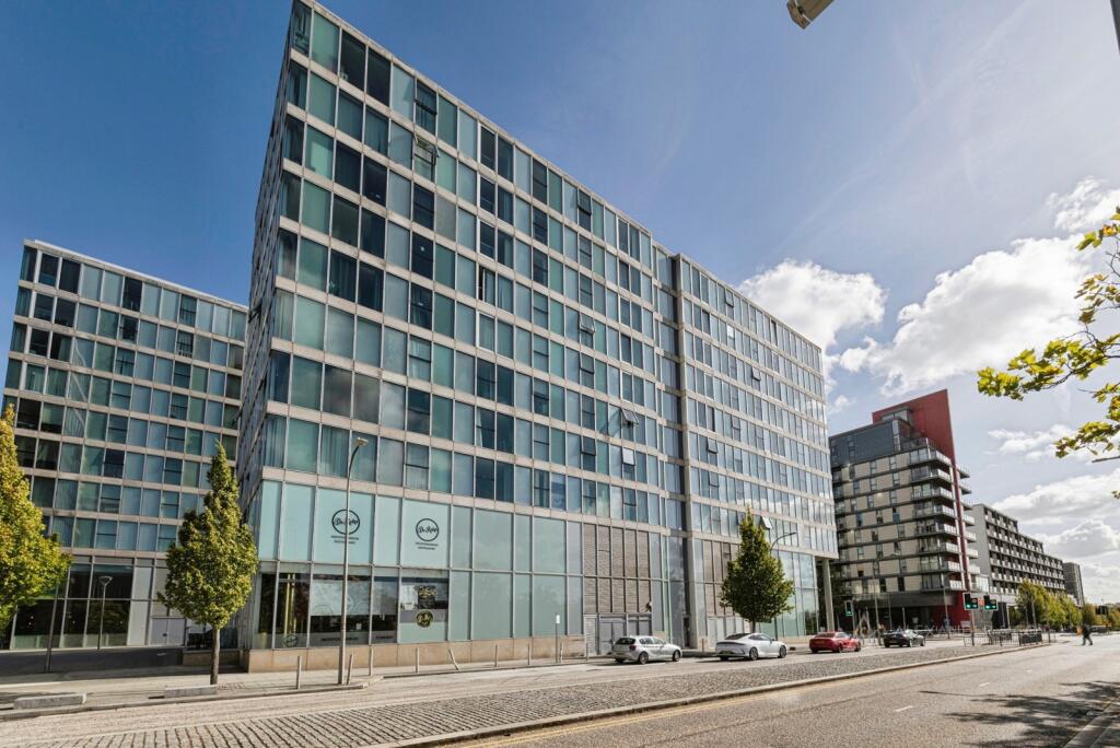 Main image of property: Witan Gate, Milton Keynes, Buckinghamshire, MK9