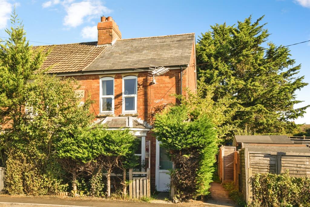 Main image of property: Andover Road, Ludgershall, ANDOVER
