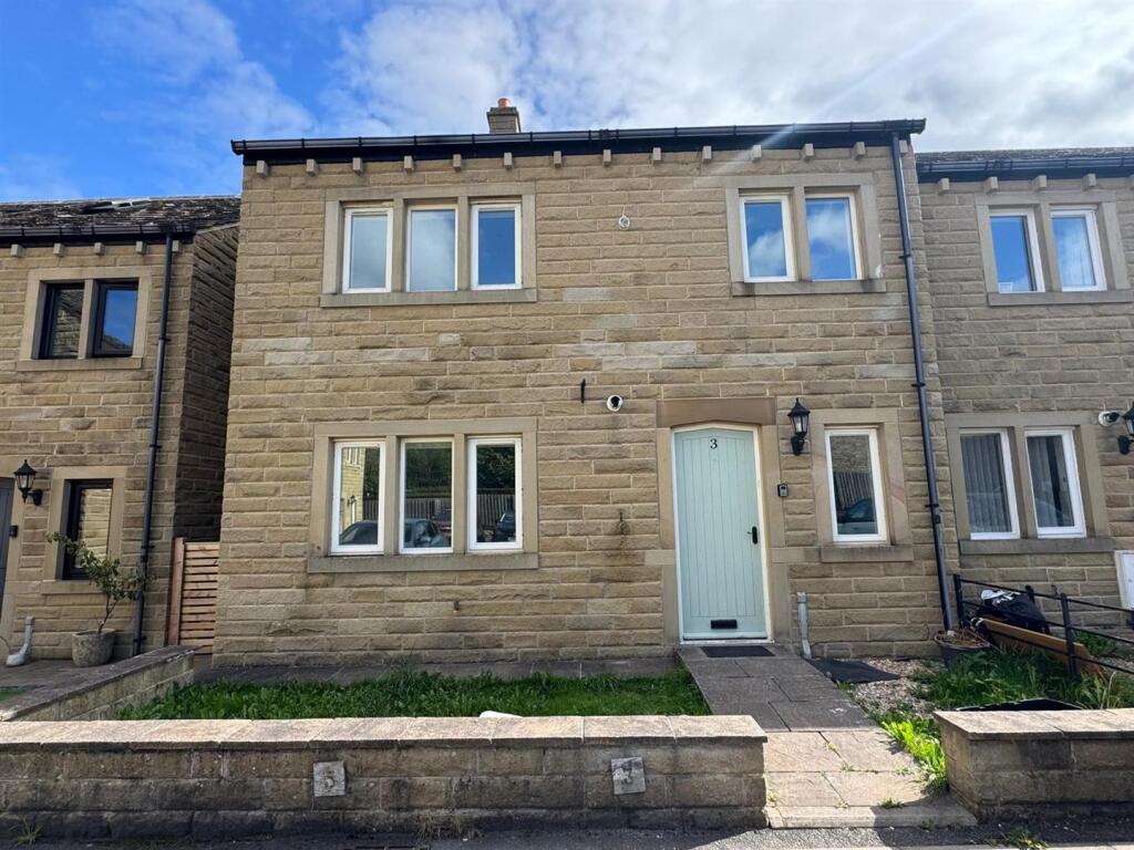 Main image of property: Pear Tree Close, Lightcliffe HX3 8RY
