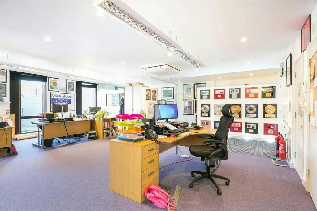 1e3760406dabe930754b2e4bf5d413d0thetimberyardunit15drysdalestreetn16ndhoxtonshoreditchofficestudiointernal4dominionlondon.jpg