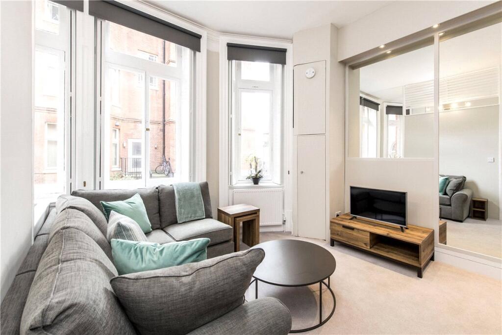 Main image of property: Pont Street, Knightsbridge, London, SW1X