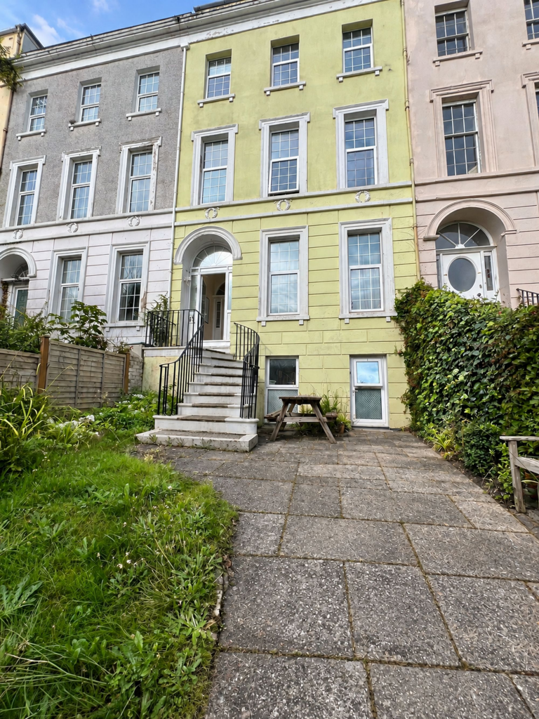 Main image of property: Flat 4 7 Mona Terrace Douglas IM1