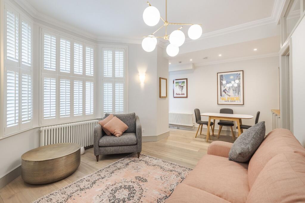 Main image of property: De Vere Gardens, W8