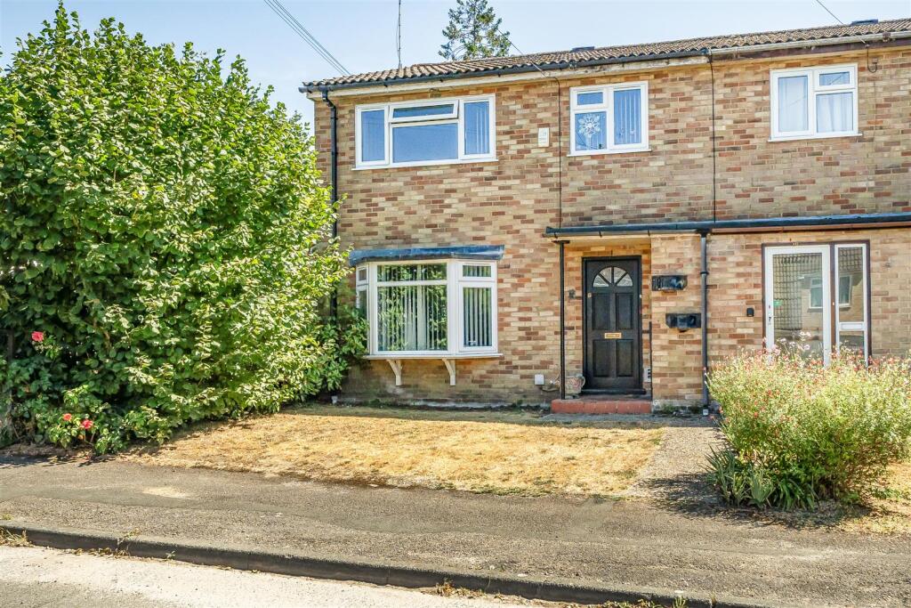 Main image of property: Sandy Lane, Sandhurst, Berkshire, GU47 8NL