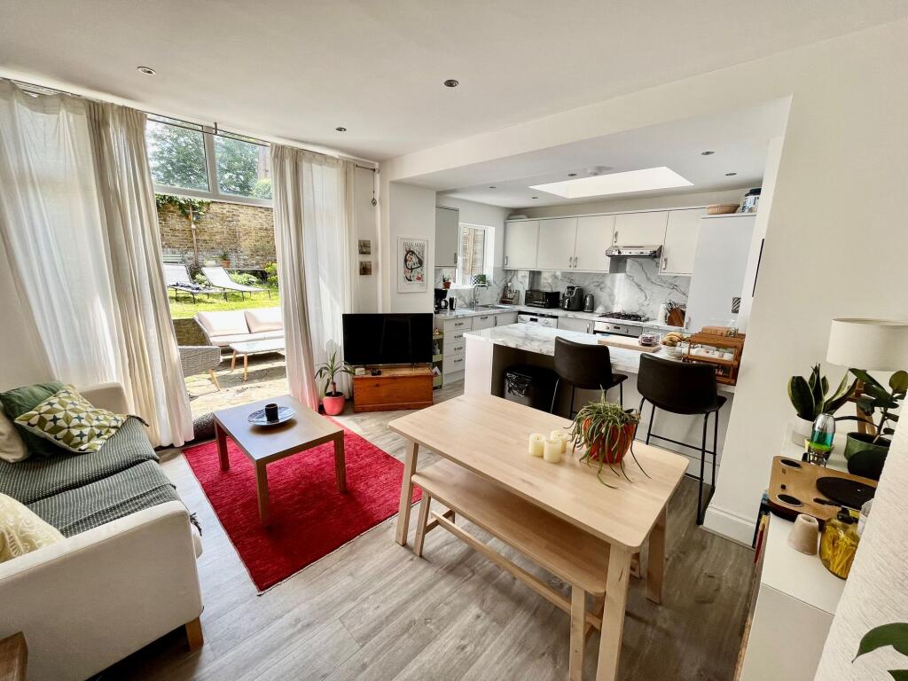 Main image of property: 101 Holmdene Avenue, London, SE24