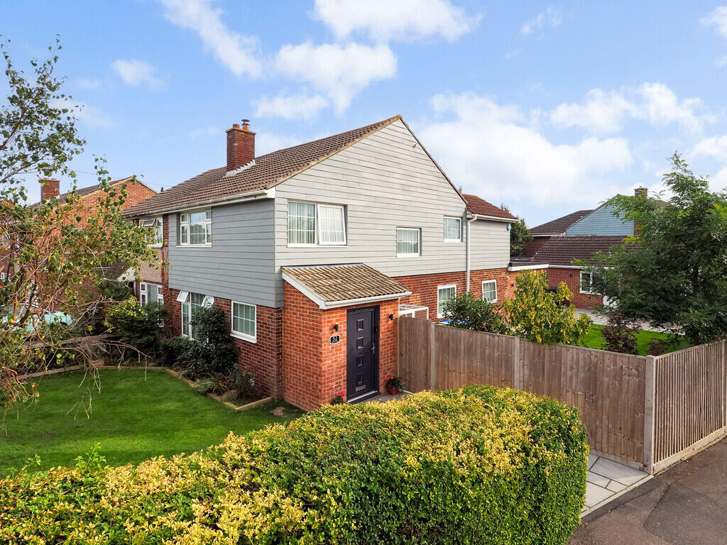 Main image of property: Cottes Way, Hill Head