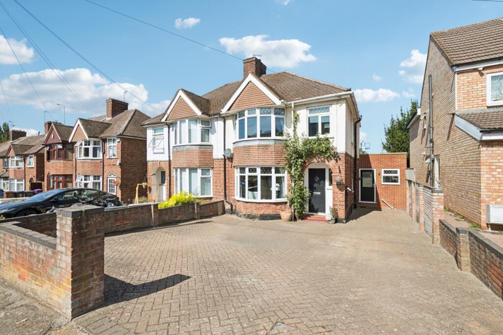 Main image of property: Hillfield Avenue, SG4 0AJ