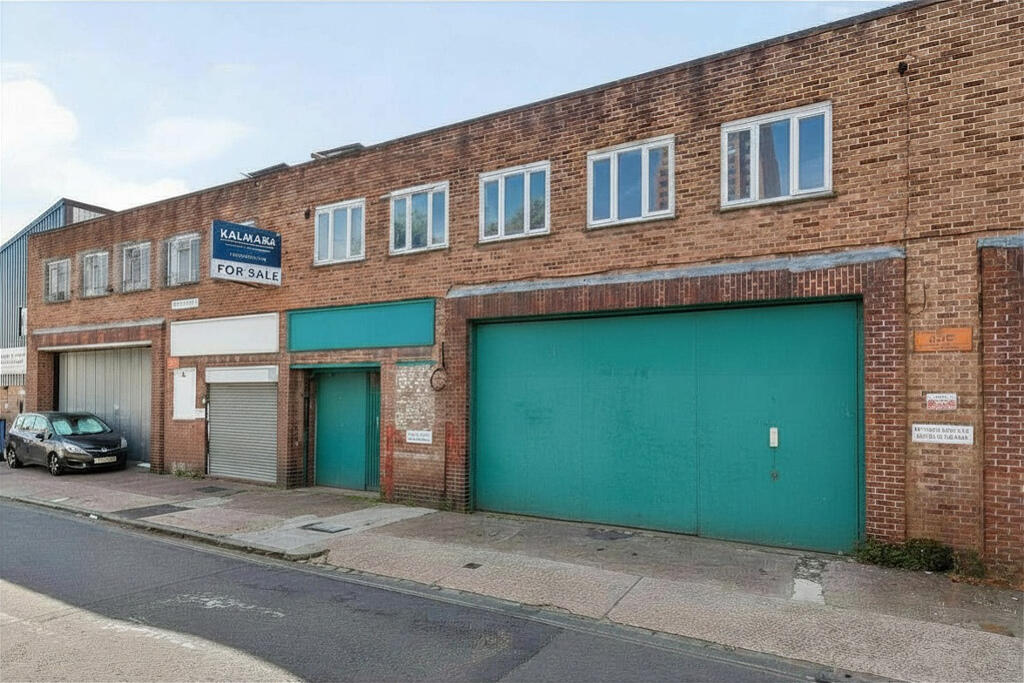 Main image of property: 141 Ormside Street, London, SE15 1TF