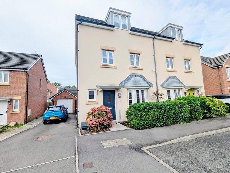Main image of property: Clos Y Mametz, Newton, Porthcawl, Bridgend