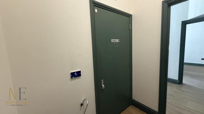 Hallway.jpeg