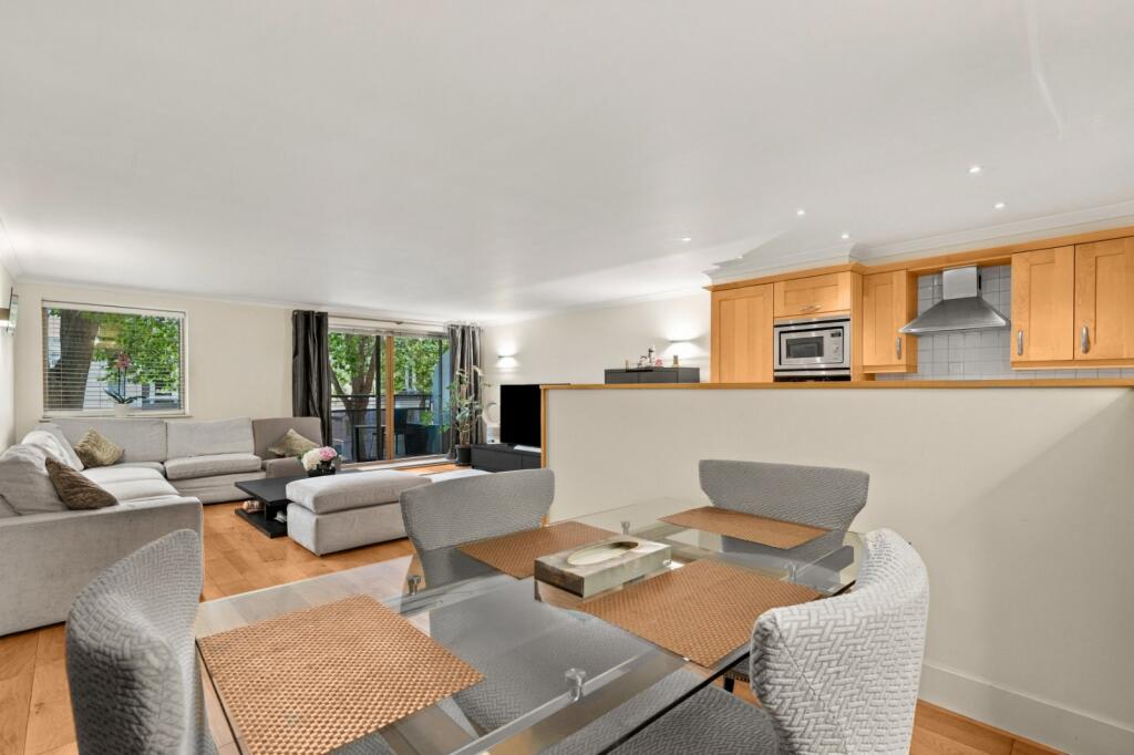 Main image of property: Chiswick High Road, 
Turnham Green, W4