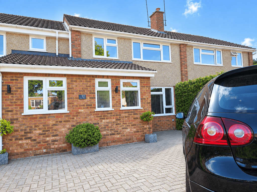 Main image of property: Arundel Road, Reading, RG5 4JL