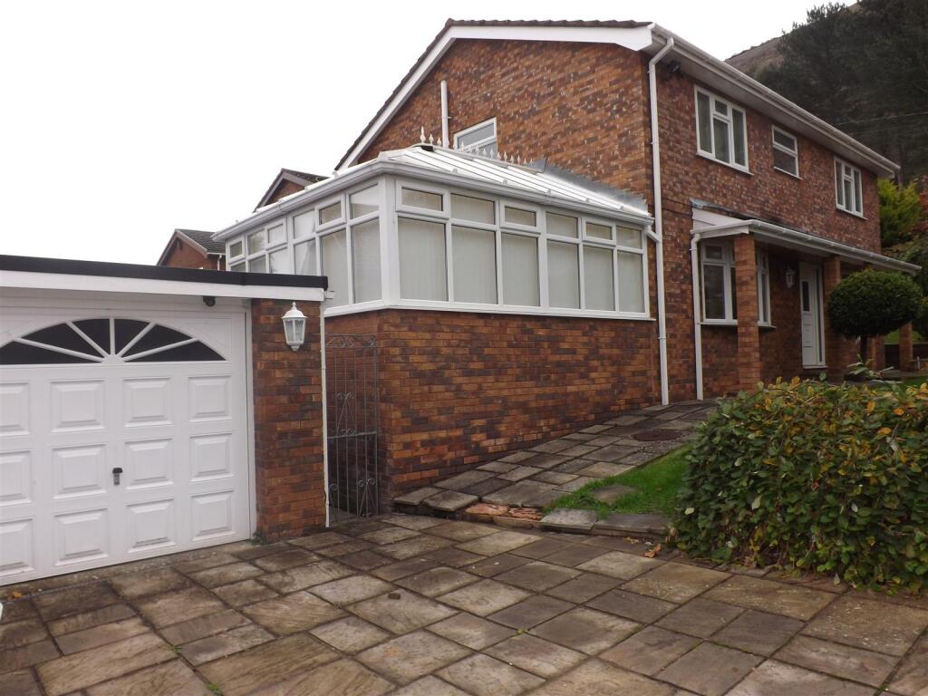 Main image of property: Llys Y Foel, Dyserth