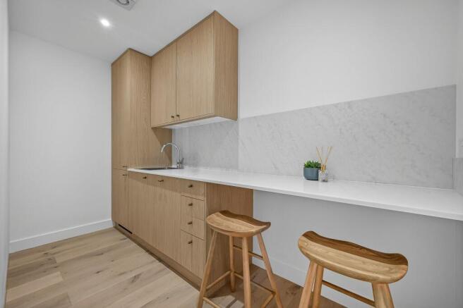 kitchen 1.jpg