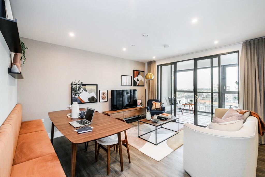 Main image of property: Poplar Walk, Croydon