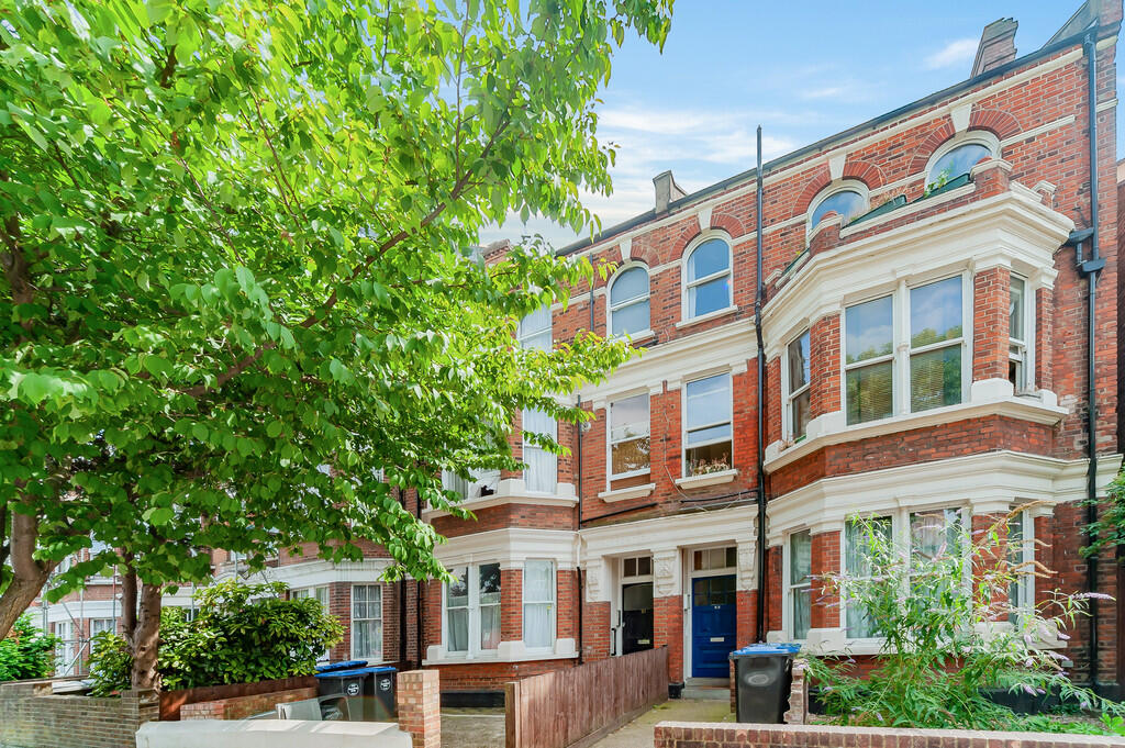 Main image of property: Queens Park