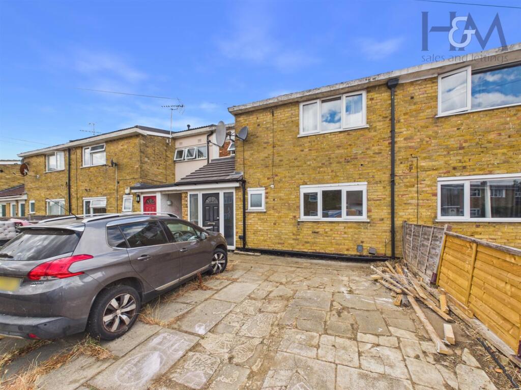 Main image of property: Leaves Spring, Stevenage, Hertfordshire, SG2 9BD