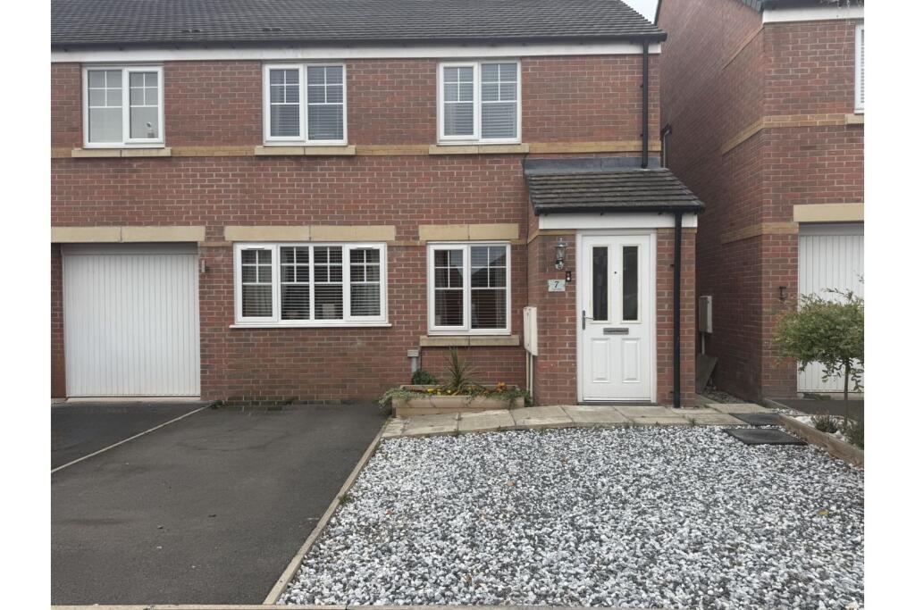 Main image of property: Llys Curig, Flint, CH6