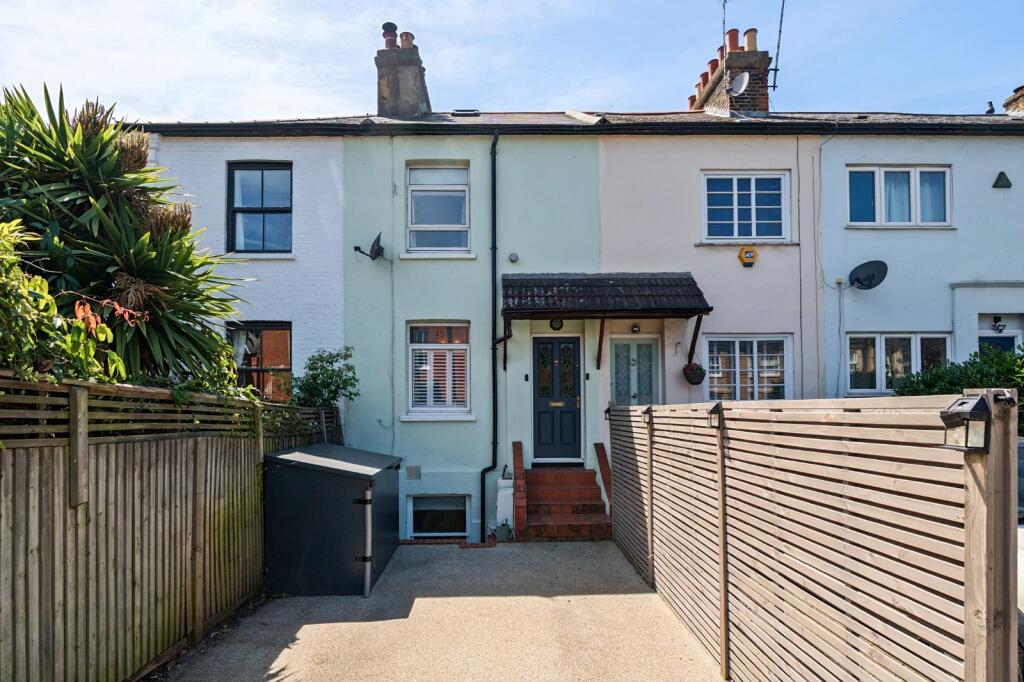 Main image of property: Park Road, Kingston upon Thames, Surrey, KT2